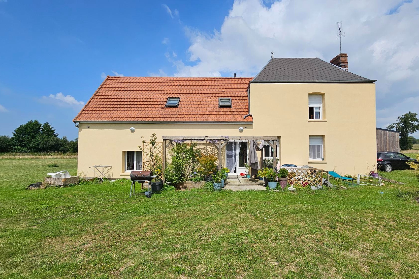 Ensemble de maisons rénovées - 12 pièces - 303m² - avec grand terrain à Précey proche du Mont Saint Michel - Photo 2